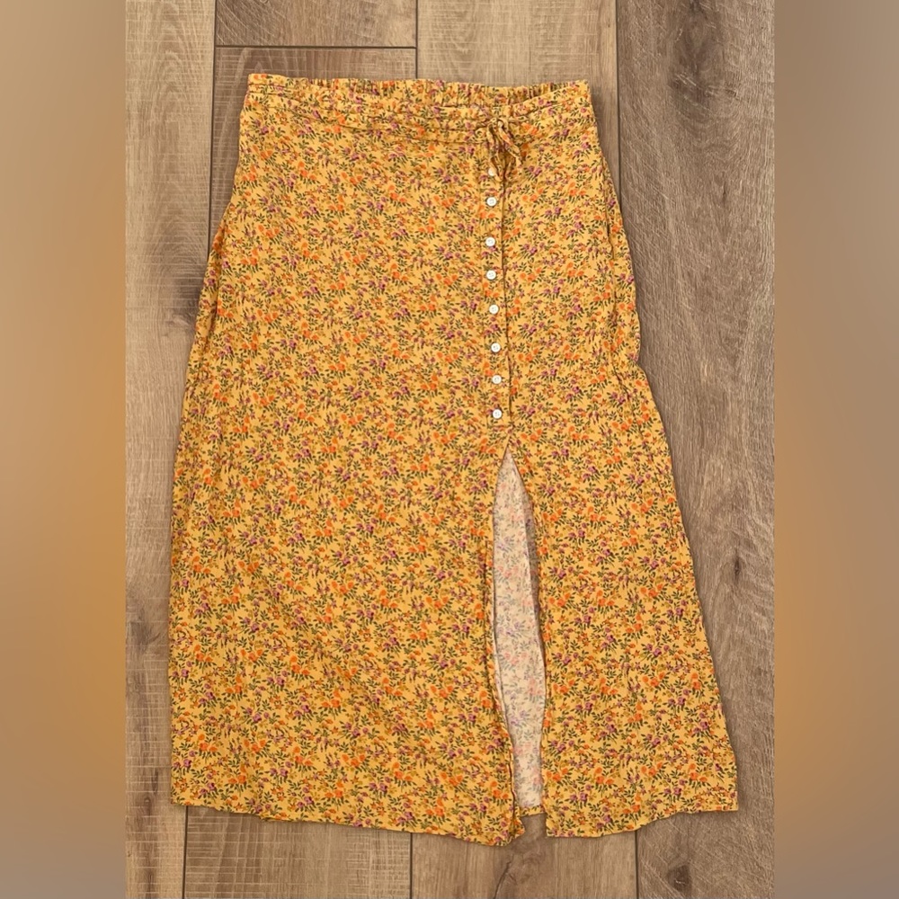 American Eagle Floral Tie-Waist Midi Skirt